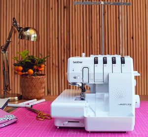 BROTHER - Airflow 3000 mit und ohne Anschiebetisch - Overlock mit Lufteinfädelsystem