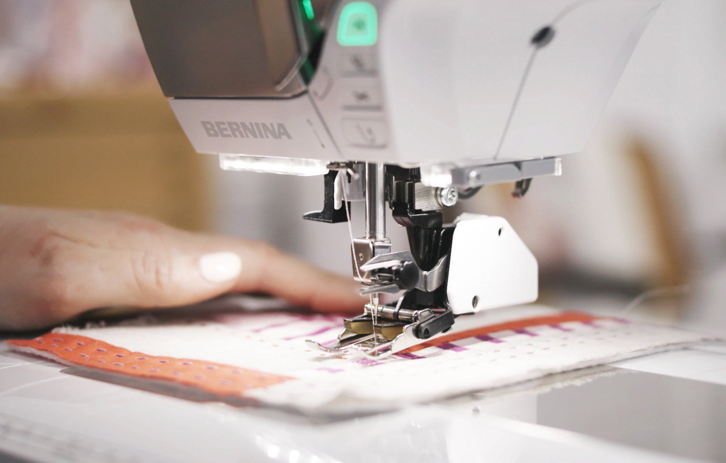 BERNINA B570 QE mit und ohne SDT-Stickmodul