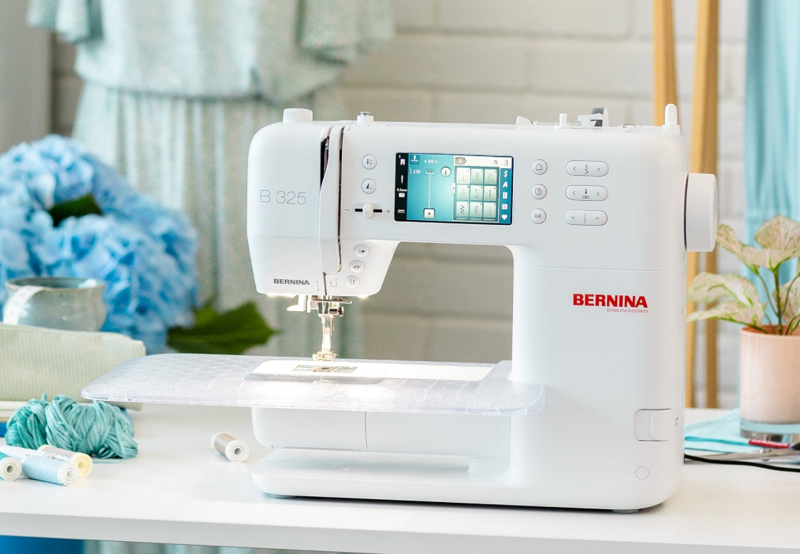BERNINA b325 – NEUES Modell 2025 - die stylische Einsteigerin (jetzt Vorbestellen)