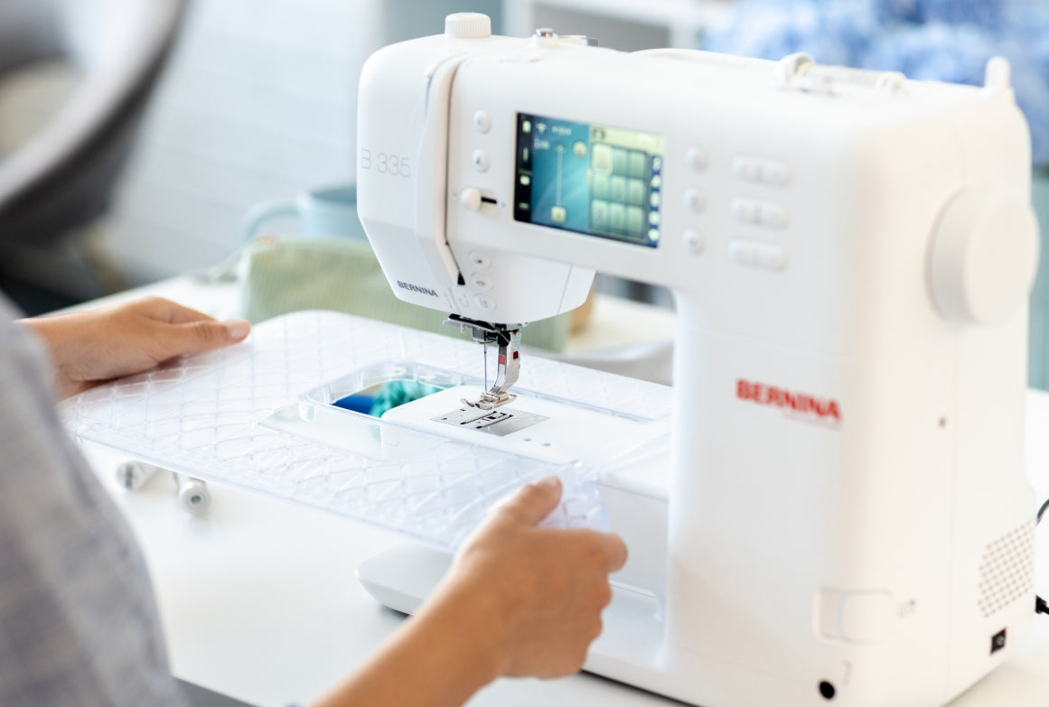 BERNINA B335 –  Modell 2025 - die moderne Enthusiastin