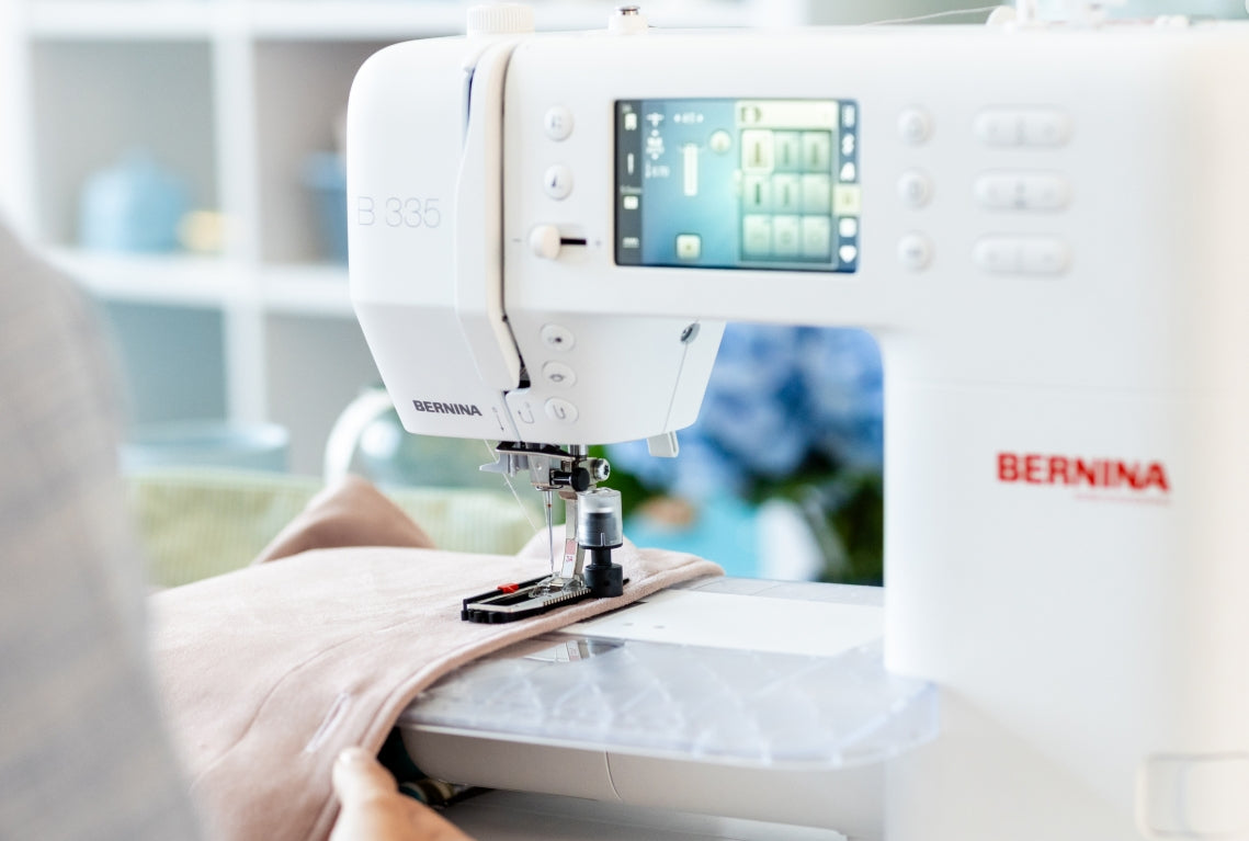 BERNINA B335 –  Modell 2025 - die moderne Enthusiastin